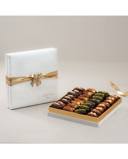 Alaska White Gift Set Filled Dates