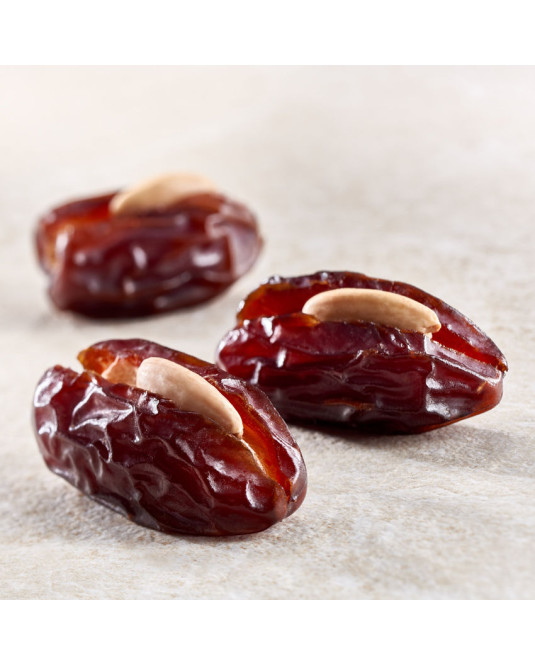 Khidri Dates with Roasted Almond