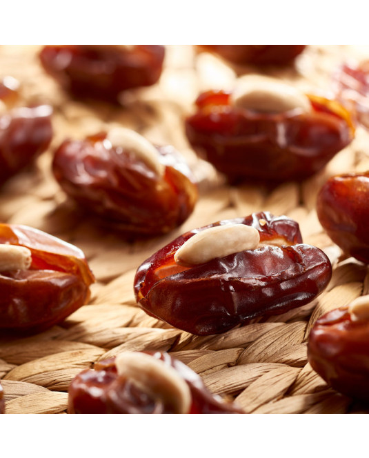 Khidri Dates with Roasted Almond